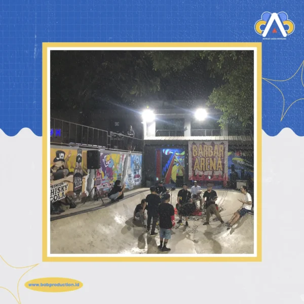 Tidak perlu khawatir tentang audio saat acara berlangsung. Paket sewa sound system kami siap memberikan suara yang jelas dan bertenaga, cocok untuk berbagai jenis acara.